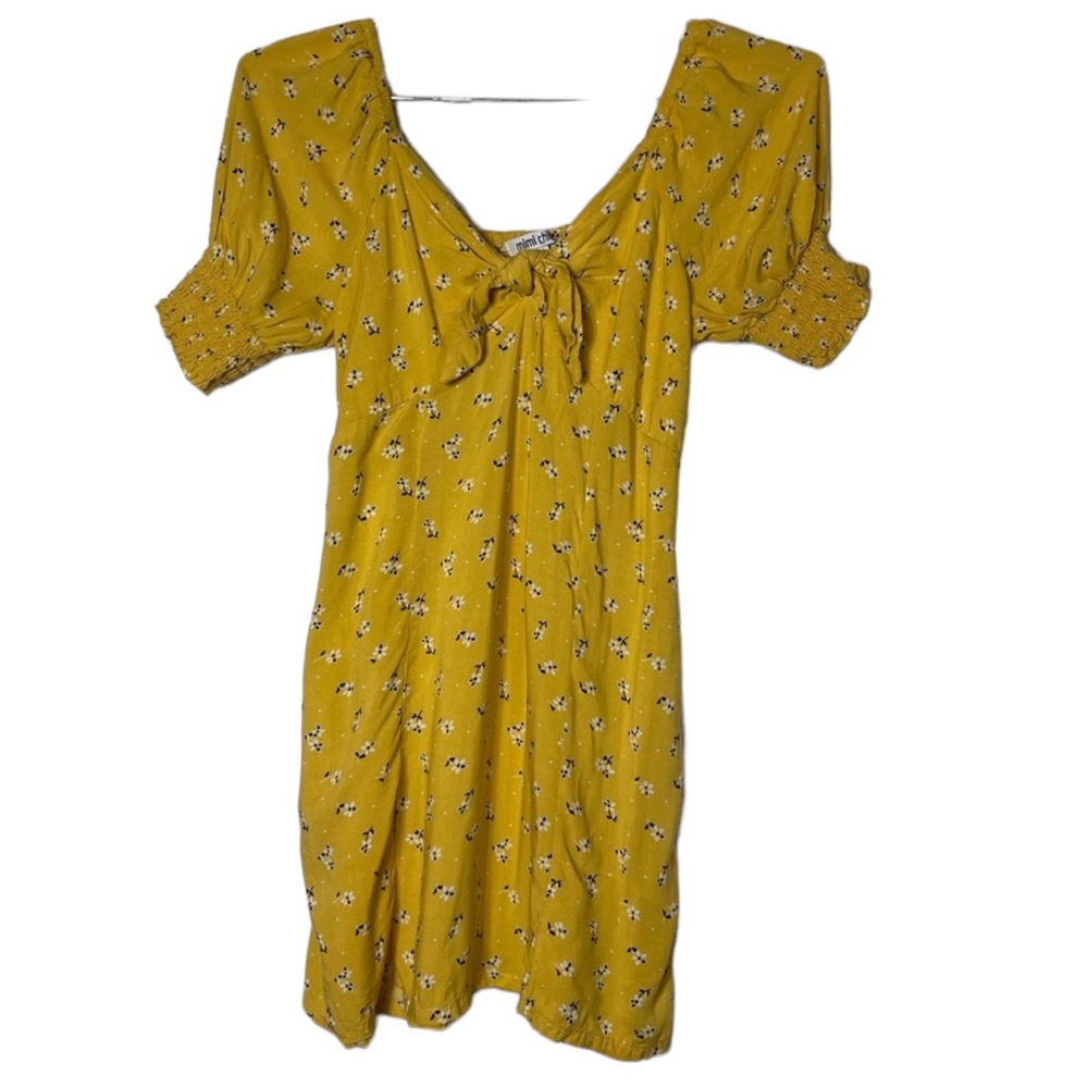 Mimi Chica Women’s Front Tie Smocked Cuffs Smocked Back Yellow Mini Dress L